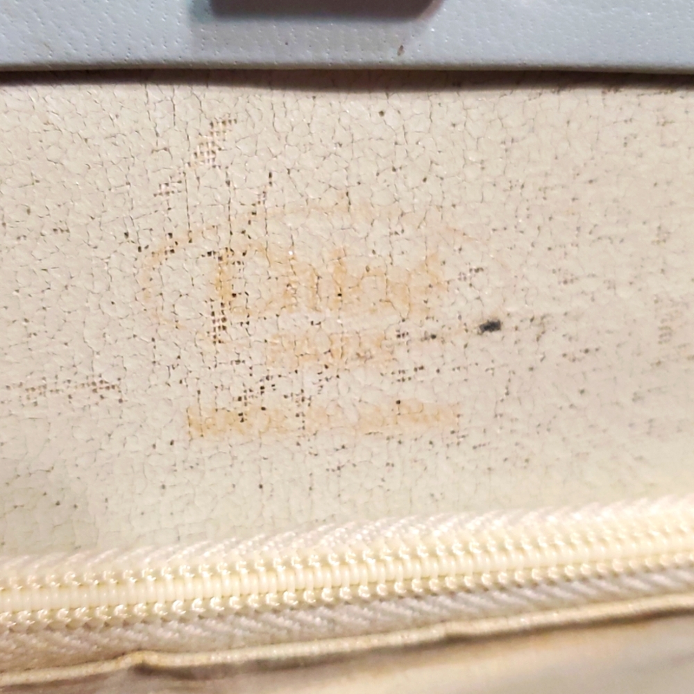 RARE VINTAGE CHLOE Light Grey Leather Handbag Kisslock - Picture 15 of 17